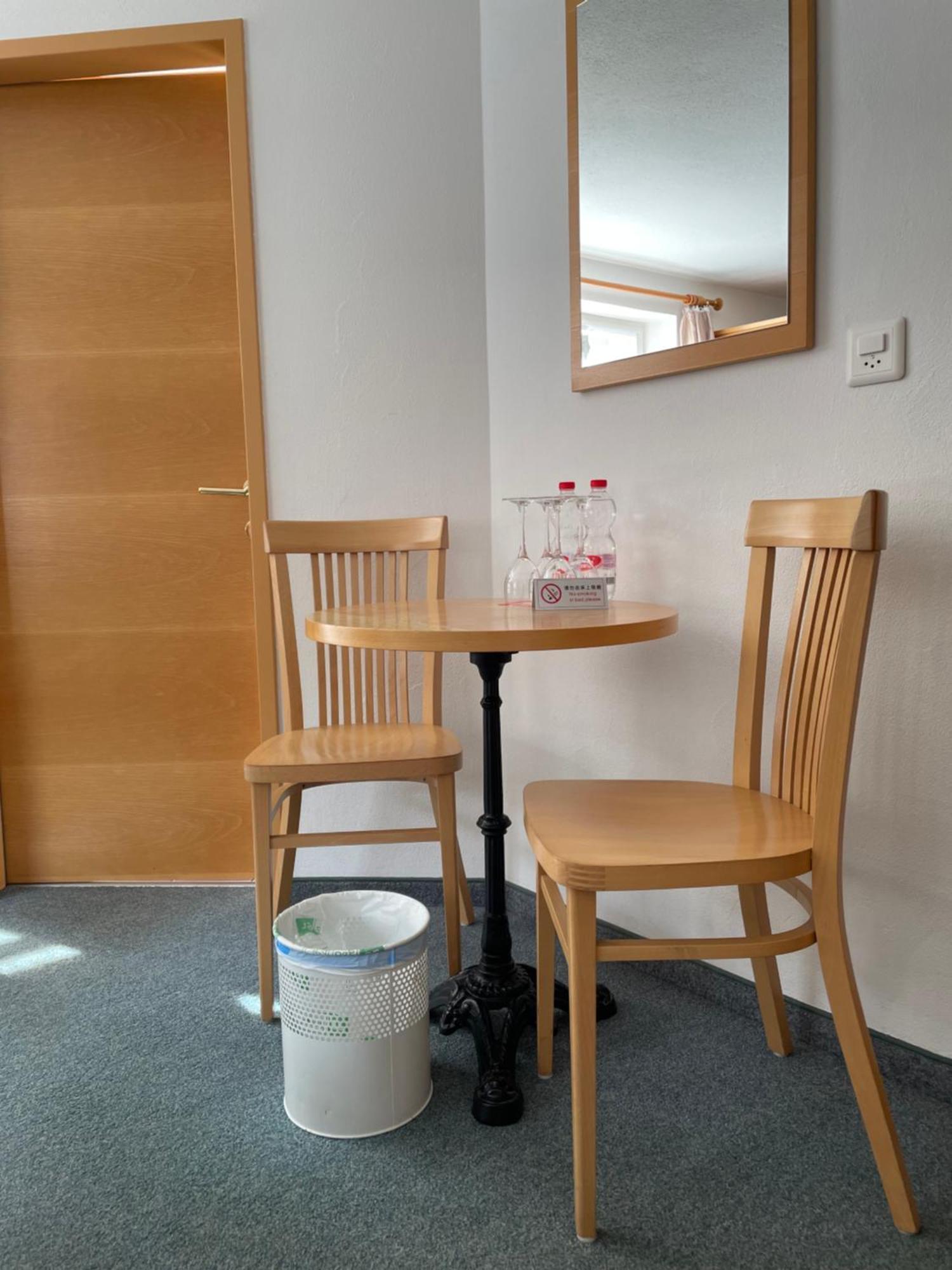 Hotel Restaurant Edelweiss Muhlen エクステリア 写真