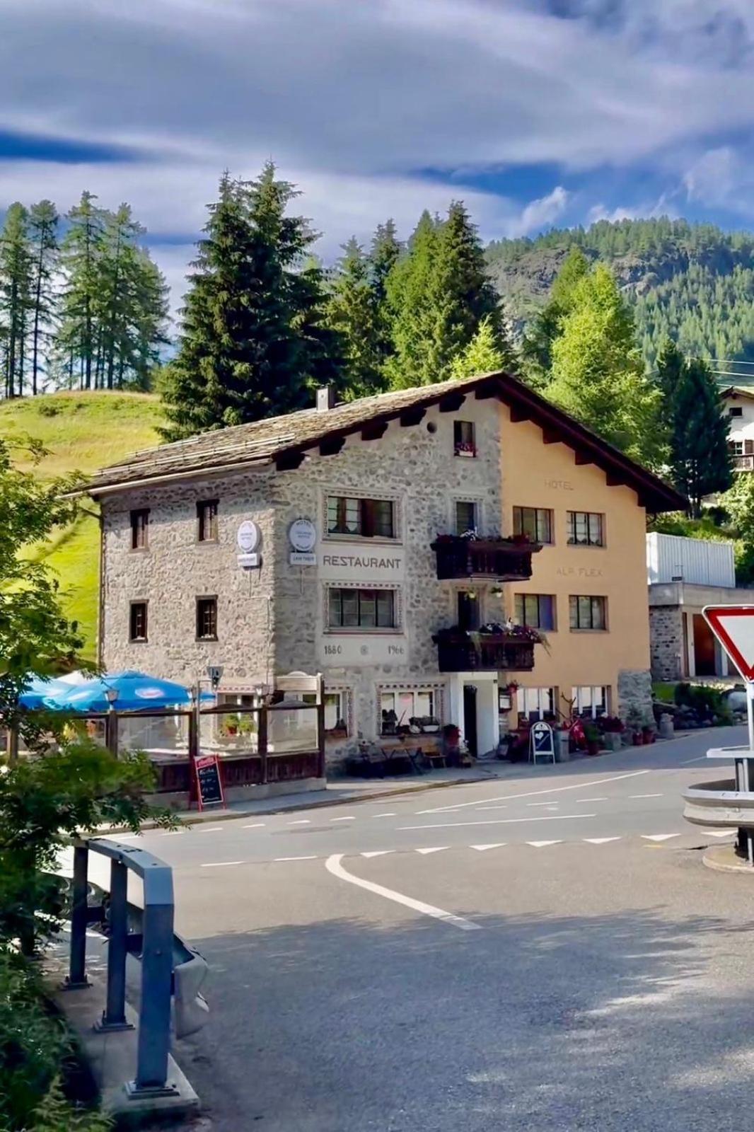 Hotel Restaurant Edelweiss Muhlen エクステリア 写真